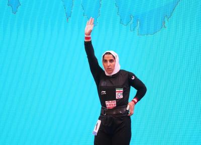 الهام حسینی در صندلی شانزدهم وزنه برداری قهرمانی دنیا