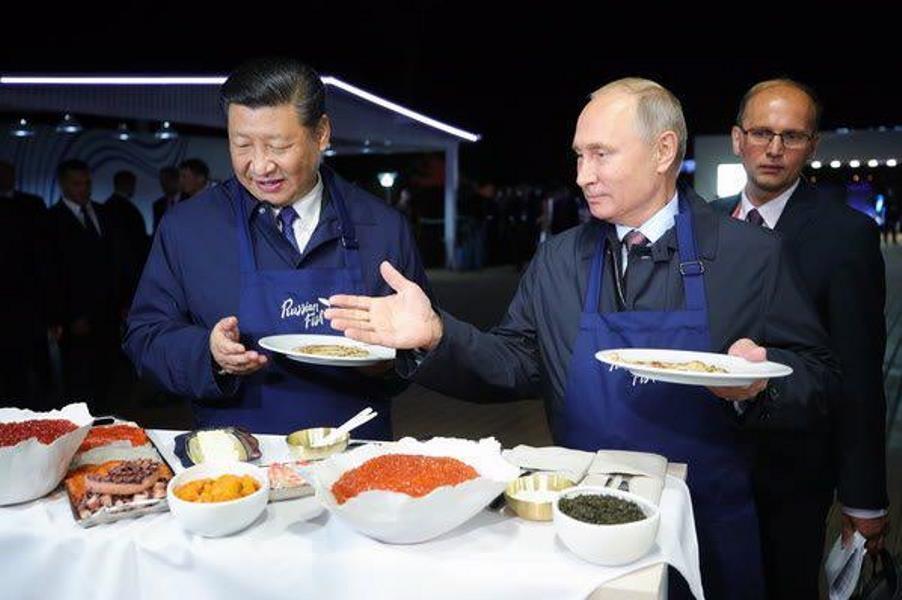 مشارکت چین و روسیه از پختن بلینی تا رزمایش نظامی