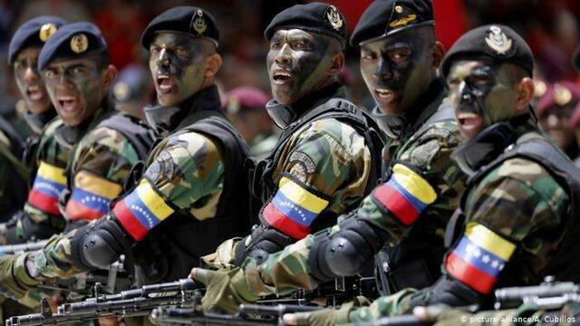 مادورو شبه نظامیان دولتی را به خیابان های ونزوئلا آورد